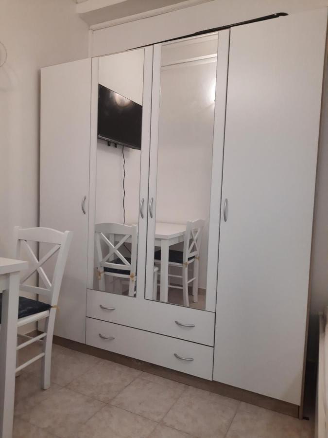 Apartmani Ana-Lora لوبار المظهر الخارجي الصورة